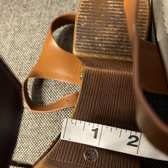 a.n.a.dark tan strappy sandals with gold toned studs, size 10. - Picture 11 of 12